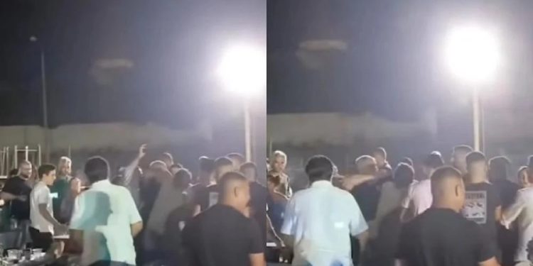Alldaynews.gr Ξύλο με μουσική υπόκρουση: Χάος σε πανηγύρι – Άγριο ξύλο με γροθιές