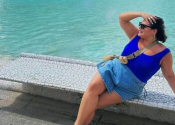 Μαγνητίζει όλα τα βλέμματα η Δανάη Μπάρκα – Η πόλη που επισκεφθεί στο εξωτερικό