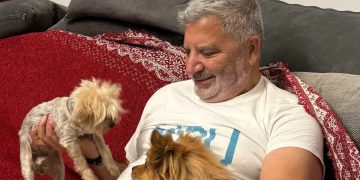 Έσπασε την σιωπή του ο Γιώργος Πατούλης για τα δίδυμα – Τι είπε για την εγκυμοσύνη της συντρόφου του