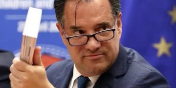 Alldaynews.gr Άδωνις Γεωργιάδης: «Η τουρίστρια στον Βόλο έπαθε ανακοπή Σάββατο και είναι λογικό να μην υπάρχει γιατρός»