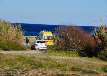 Άγριος καυγάς ζευγαριού – 37χρονος αρνήθηκε στην σύντροφο του να συνευpεθούν εpωτικά σε παραλία, μπροστά σε κόσμο