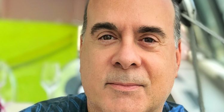 Alldaynews.gr Ο Σεργουλόπουλος απάντησε στον γιό του για το πώς τον έφεραν στον κόσμο: «Με αγάπη, μωρό μου»