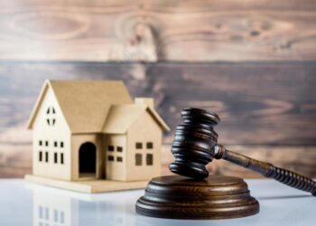 Σε πλειστηριασμό πάνω από 7.000 ακίνητα