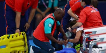 Alldaynews.gr Σοκ με κολυμβήτρια στους Ολυμπιακούς – Κατέρρευσε μόλις βγήκε από την πισίνα(βιντεο)