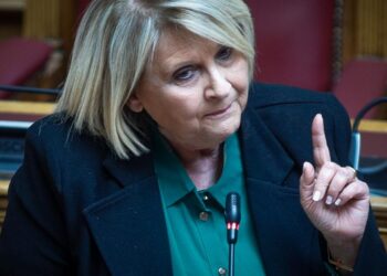 Η Βούλτεψη για την ακρίβεια: «Να πάνε διακοπές στο χωριό και όχι στα νησιά»