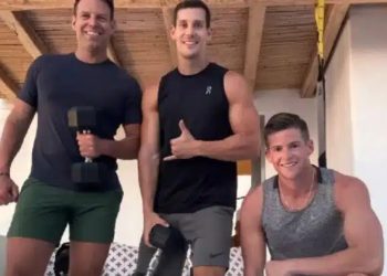 Στέφανος Κασσελάκης-Τάιλερ Μακμπέθ: Χτίζουν κορμί για το γαμπριάτικο κοστούμι – Σκληρή προπόνηση λίγα 24ωρα πριν τον γάμο τους στα Χανιά