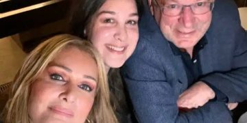 Alldaynews.gr Νατάσα Θεοδωρίδου: Οι ευχές στην κόρη της Ανδριάνα που έχει σήμερα τα γενέθλιά της