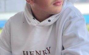 Alldaynews.gr «Δεν με ενδιαφέρει τι θα κάνουν. Το παιδί μου το φέρνω με φωτογραφία εδώ. Κανείς δεν είχε δικαίωμα να το πάρει. Κανένας!»