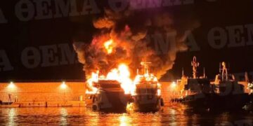 Συναγερμός σε μεγάλη μαρίνα του Πειραιά – Καίγονται μεγάλα γιοτ