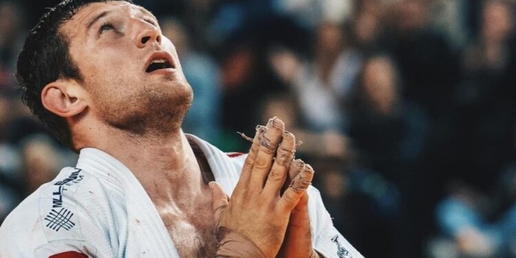 Alldaynews.gr Χαμός στο τζούντο: Τιμωρήθηκε για 5 μήνες επειδή έκανε τον σταυρό του στον αγώνα με τον Έλληνα, ο Σέρβος πρωταθλητής Ευρώπης