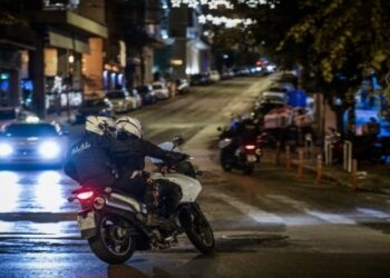 Νεκρός αστυνομικός εν ώρας υπηρεσίας στο κέντρο της Αθήνας