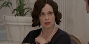 Grand Hotel: Τρέλα για τη Δάφνη Λαμπρόγιαννη – «Θεάρα, η καλύτερη ξινή σκύλα, η Σοράγια της Ελλάδας»