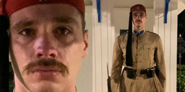 Alldaynews.gr Εύζωνας δακρύζει στην τελευταία του υπηρεσία στην Προεδρική Φρουρά και γίνεται viral