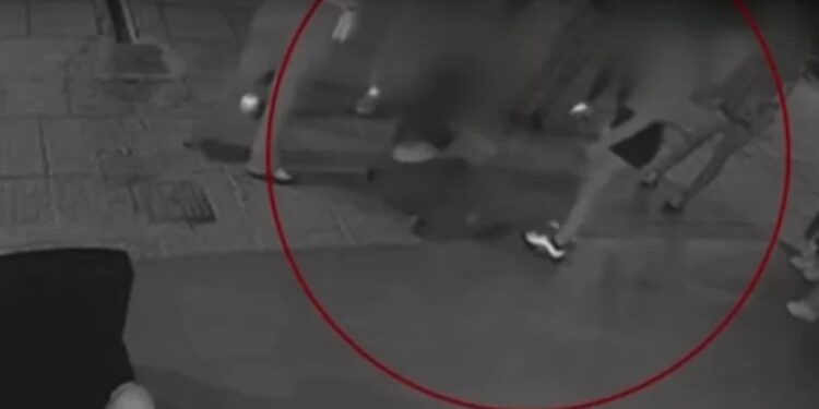 Alldaynews.gr Γλυφάδα: Φρικιαστικοί διάλογοι για την 14χρονη -«Το ευχαριστήθηκα, καλά της κάναμε»