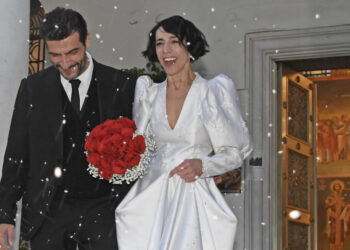 Νίκος Κουρής: Κατέβασε την ανάρτηση του γάμου του με την Έλενα Τοπαλίδου και την έκανε unfollow – Τι συμβαίνει;