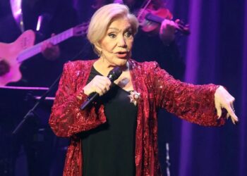 Nέες εξελίξεις: Η κόρη της Mαρινέλλας «ζήτησε από τους γιατρούς να μην προχωρήσουν σε χειρουργική επέμβαση»