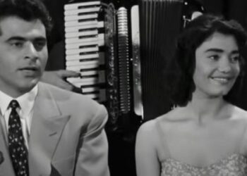 Alldaynews.gr Όταν η Μαρινέλλα παντρεύτηκε τον Στέλιο Καζαντζίδη – Η σπάνια φωτογραφία από το γάμο τους