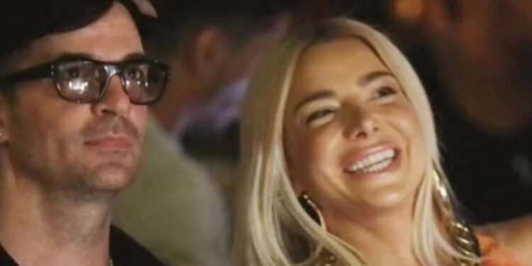 Χώρισε το πιο αγαπημένο ζευγάρι της Ελληνικής Showbiz: Οριστικό τέλος στη σχέση που όλοι έλεγαν πως πάει για γάμο