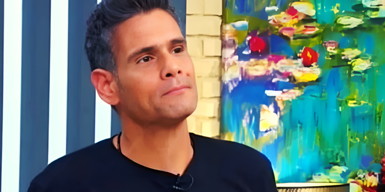 Alldaynews.gr Συγκινεί ο Δημήτρης Ουγγαρέζος: «Πηγαίνω κάθε μήνα στο νεκροταφείο – Πιστεύω στη μετά θάνατον ζωή, οι γονείς μου με βλέπουν, χαίρονται, στενοχωριούνται και είναι εκεί για μένα»