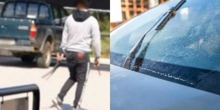 Alldaynews.gr Κάνουν ό,τι γουστάρουν οι Ρομά: Κλέβουν υαλοκαθαριστήρες από τα αυτοκίνητα στην Κηφισιά ενώ είναι μέσα οι οδηγοί