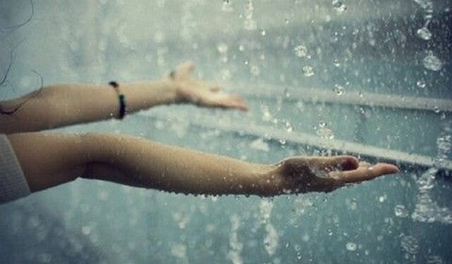 Καιρός: Βροχές και καταιγίδες τον Σεπτέμβριο – Οι πιο κρίσιμες μέρες του μήνα