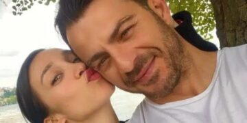 Alldaynews.gr Αγγελόπουλος – Βαμβακούση: Αγαπήθηκαν, παντρεύτηκαν, έκαναν παιδί και τώρα ανακοίνωσαν νέο ευχάριστο γεγονός