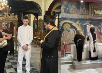Alldaynews.gr Δεκαεννιάχρονος βαπτίστηκε χριστιανός – Ζήτησε από την καθηγήτριά του να τον βαπτίσει (φωτο, video)
