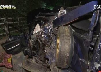 Alldaynews.gr Σοκαριστικό τροχαίο στη Γλυφάδα: Ένας νεκρός! Σμπαράλια έγιναν τα αυτοκίνητα – Με ιλιγγιώδη ταχύτητα το ένα ΙΧ