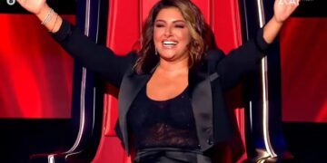 Γύρισαν και οι 4 καρέκλες από την 1η νότα: Τυφλός διαγωνιζόμενος «μάγεψε» τους κριτές του The Voice με την φωνή του