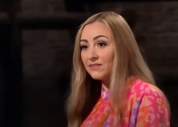 Η ιστορία μίας γυναίκας που πήγε στο Dragons’ Den και ανακάλυψε ότι ο γιος της έχει ετεροθαλή αδελφή
