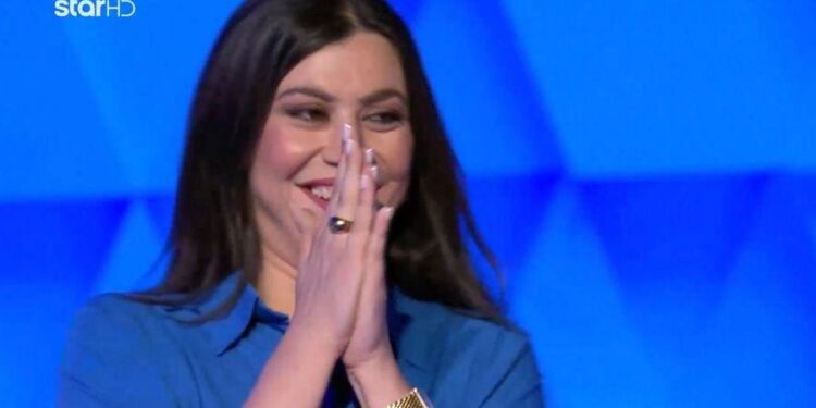 Alldaynews.gr «Τροχός της Τύχης»: Βρήκε με 4 κινήσεις το «κοινό συνθετικό» – Οι μαντεψιές της έσπασαν τα κοντέρ