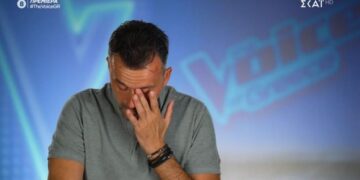 «Λύγισε» το πανελλήνιο: Διαγωνιζόμενος του The Voice αφιερώνει το τραγούδι στην…
