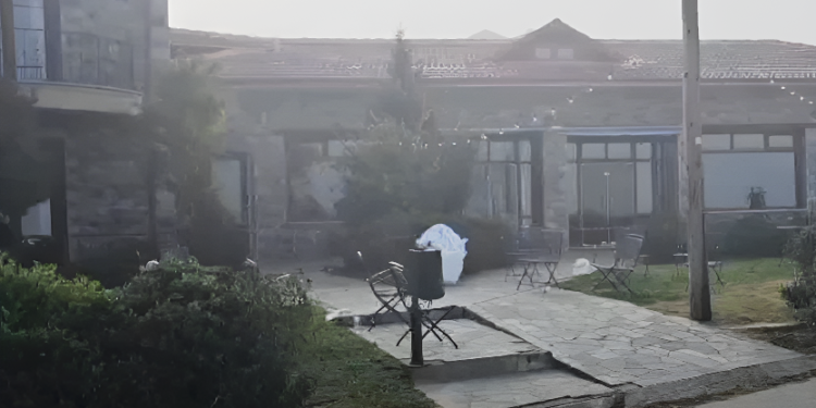 Alldaynews.gr Μαζική δηλητηρίαση από μονοξείδιο του άνθρακα σε ξενοδοχείο – Στο νοσοκομείο 14 άτομα, διασωληνωμένος 48χρονος