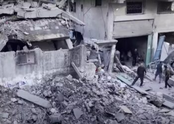 Οι Ισραηλινοί βομβάρδισαν πολυκατοικία στη Γάζα: Τουλάχιστον 93 νεκροί, οι περισσότεροι γυναίκες & παιδιά (vids)