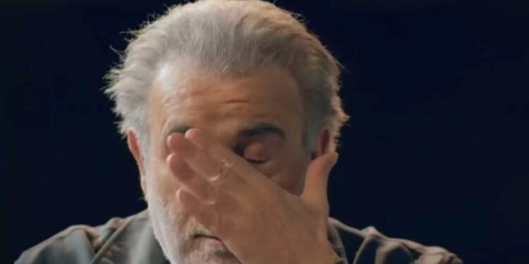 Λάκης Λαζόπουλος: «Μου έλειψε και μου λείπει η Τασούλα» είπε συγκινημένος για την απώλεια της γυναίκας του