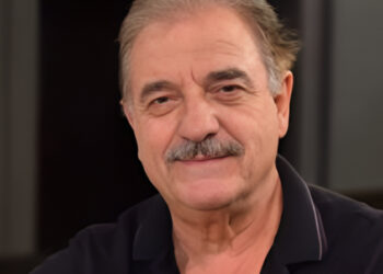 Μιχάλης Μητρούσης: «Ο Πέτρος Φιλιππίδης είναι πάρα πολύ καλός ηθοποιός – Ασφαλώς και θα συνεργαζόμουν μαζί του»