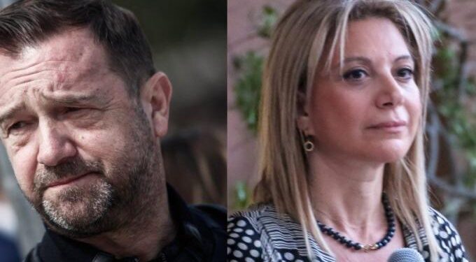 Συναυλία για τα Τέμπη: Τέλος στον «εμφύλιο» – «Βάλτε φωνή να ακουστεί ως τον ουρανό» λέει ο Πλακιάς