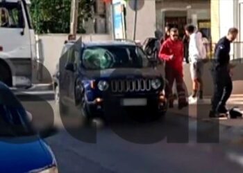 «Το κράνος του έγινε κομμάτια», λέει μάρτυρας για τον 17χρονο που σκοτώθηκε σε τροχαίο με τη μηχανή του – Εκσφενδονίστηκε πάνω από το τζιπ