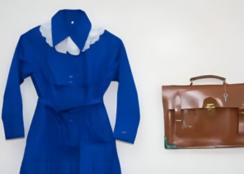 Σχολείο ετοιμάζεται να επαναφέρει τη σχολική στολή μετά από 42 χρόνια