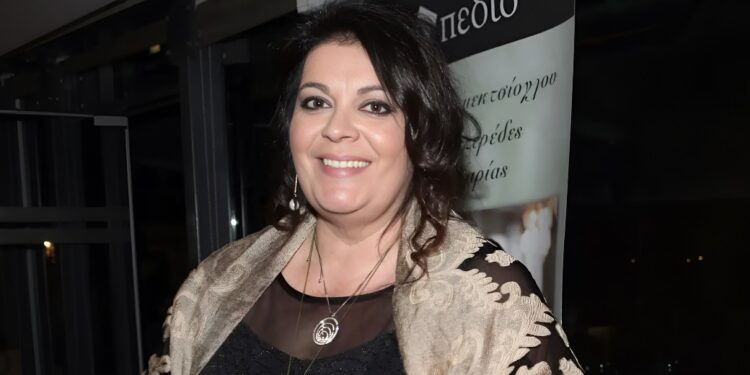 Alldaynews.gr Μαρία Εκμεκτσίογλου: «Η ζωή είναι πολύ μικρή, έχασα στα 16 τον αδερφό μου, στα 20 τη μαμά μου και στα 25 τον πατέρα μου»