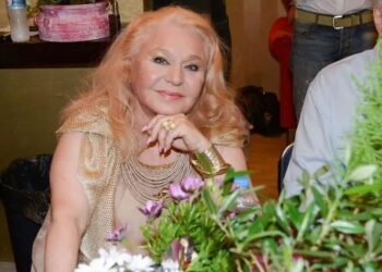 Alldaynews.gr Τιτίκα Στασινοπούλου: «Συναντηθήκαμε με τον καρκίνο, με απείλησε και του είπα να αφήσει τις σαχλαμάρες»