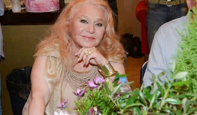 Τιτίκα Στασινοπούλου: «Συναντηθήκαμε με τον καρκίνο, με απείλησε και του είπα να αφήσει τις σαχλαμάρες»