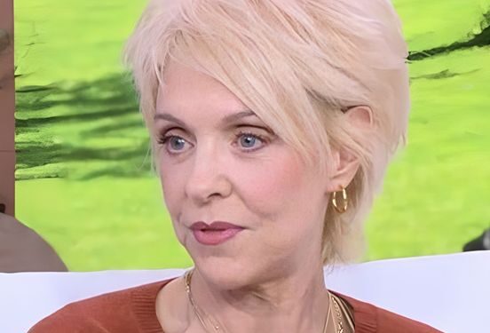 Alldaynews.gr Συγκλονίζει η Ναταλία Τσαλίκη: «Στερήθηκα το “σ’ αγαπώ” από τη μητέρα μου, ήταν ένας πολύ σκληρός και ιδιόμορφος άνθρωπος»