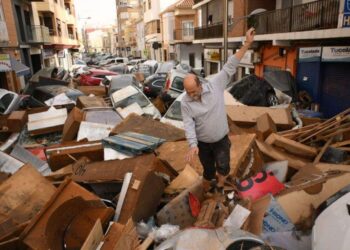 Τραγωδία στην Ισπανία με 158 νεκρούς – Η ιστορία των 8 που βρήκαν τραγικό θάνατο σε γκαράζ (vids)