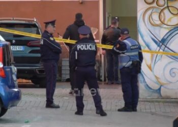 Σε σχέση η Κατερίνα Καραβάτου με τον Χρήστο Φερεντίνο; Η πρώτη της αντίδραση