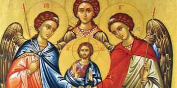 Alldaynews.gr Αρχάγγελοι Μιχαήλ και Γαβριήλ: Γιατί το βράδυ δεν πρέπει να αφήσετε ρούχα και παπούτσια έξω από το σπίτι – Το περίεργο έθιμό μας