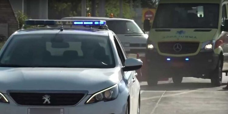 Alldaynews.gr Τραγωδία: Νεκρό 10χρονο παιδί που κατέρρευσε σε εμπορικό κέντρο – Απεγνωσμένες προσπάθειες από τους γονείς του (video)