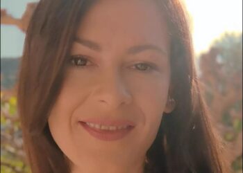 Πέθανε η 41χρονη Γαρυφαλλιά που ξυλοκοπήθηκε από τον 49χρονο σύντροφό της – Η ανακοίνωση της οικογένειας