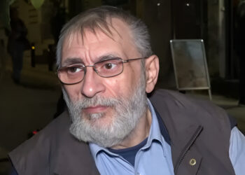 Alldaynews.gr Ιάσονας Τριανταφυλλίδης: «Για κάποιους ανόητους – οι οποίοι είναι πολλοί – τηλεόραση είναι ένας εύκολος τρόπος για να βγάλεις λεφτά και να γίνεις διάσημος»