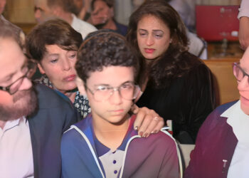 Δολοφόνος ετών 14, ξεκλήρισε την οικογένειά του: Το πραγματικό κίνητρο του μαθητή που σκότωσε μάνα, πατέρα & τις 2 αδελφές του